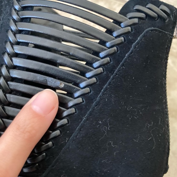 Ankle Boots / Booties in Black
Suede with design on sides from Vince Camuto - Picture 14 of 15